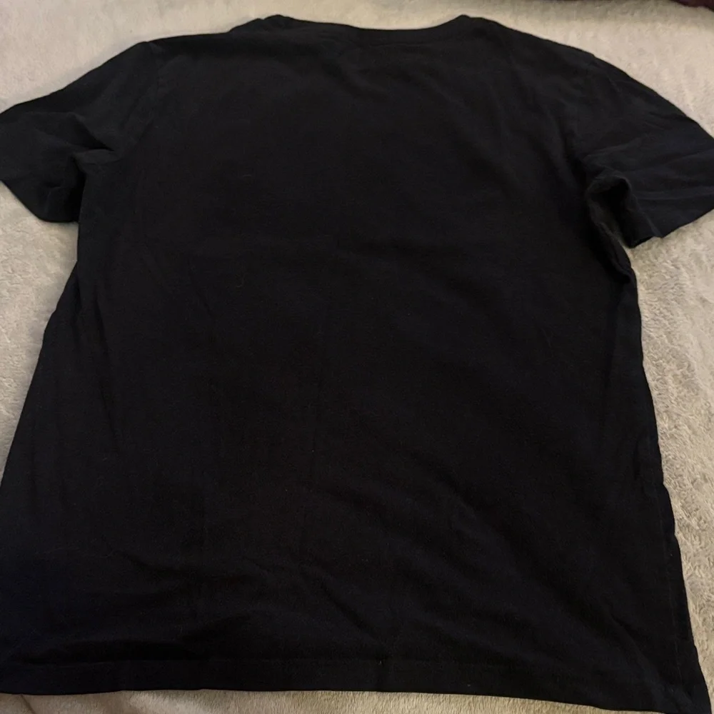 Old Navy Mandalorian short sleeve T-shirt - Picture 4 of 4